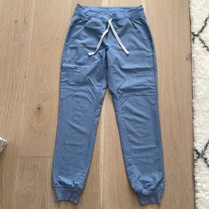 Figs XS Zamora scrub pants, heather blue (i think)